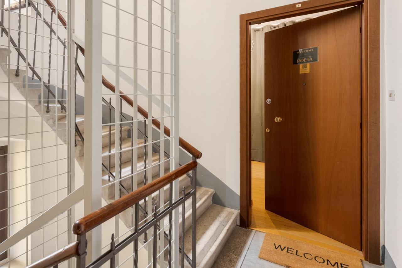 Suite Foscolo, In Piazza A Triest Zewnętrze zdjęcie